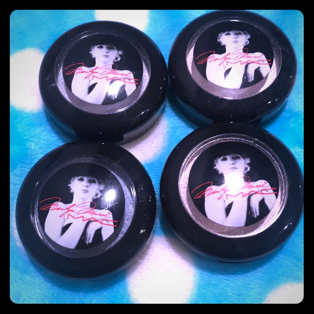 MAC Marilyn Monroe set